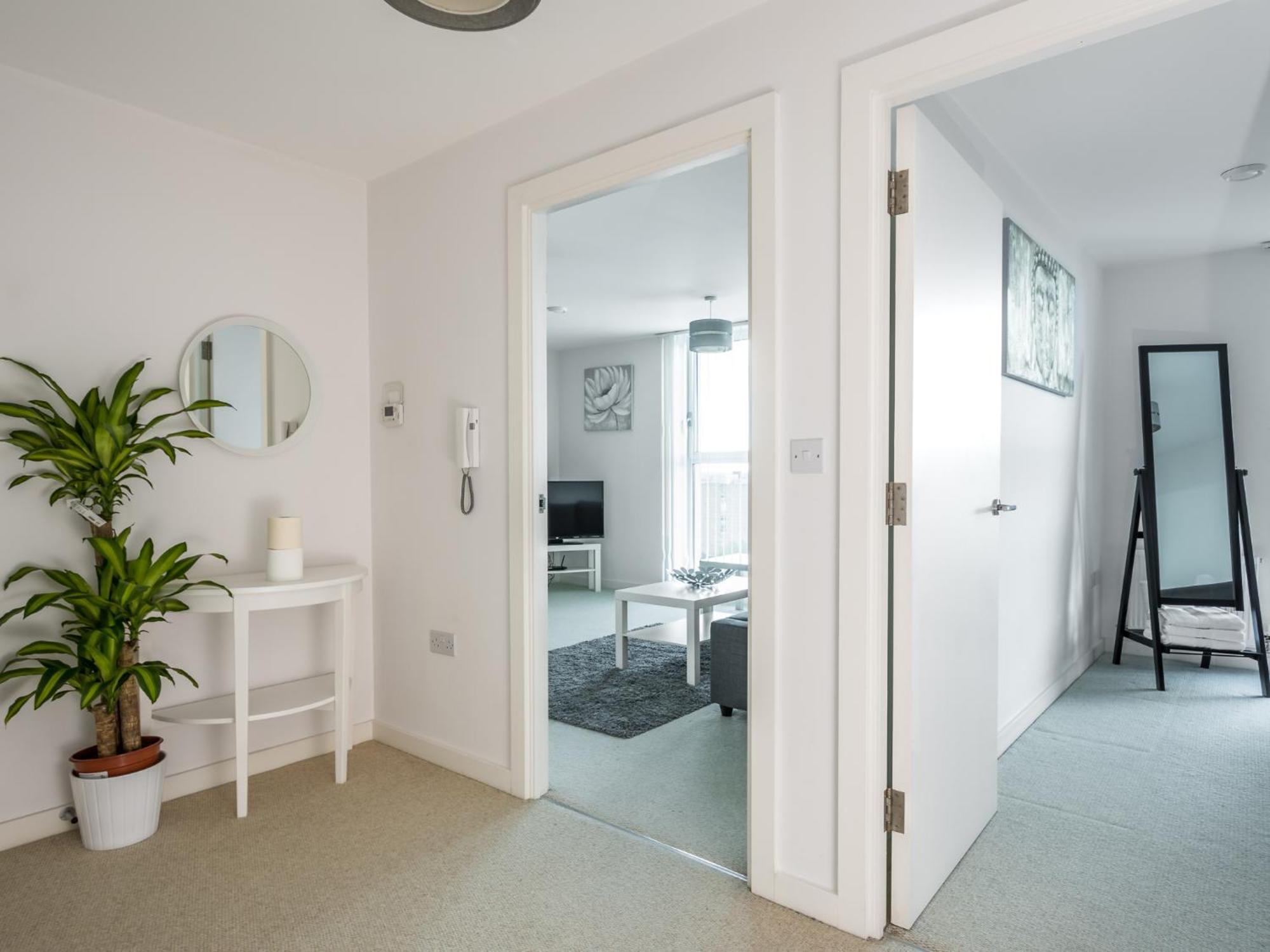 City View Apartment Бедфорд Екстериор снимка