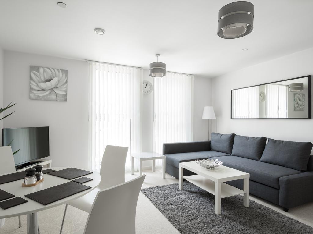 City View Apartment Бедфорд Екстериор снимка